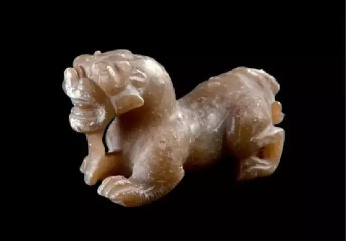 老(lǎo)玉比新玉好(hǎo)看(kàn)，不(bù)信你(nǐ)瞧瞧！