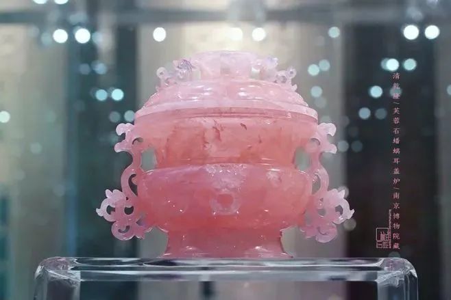 一(yī)眼愛(ài)上(shàng)！被這(zhè)些(xiē)顔值超高(gāo)的(de)文(wén)物(wù)驚豔到(dào)了(le)